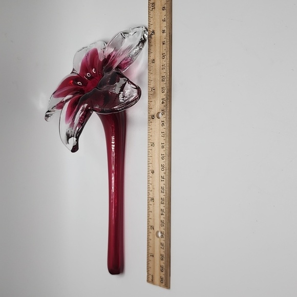 Hand-blown Glass Raspberry Hibiscus Flower - Picture 5 of 6